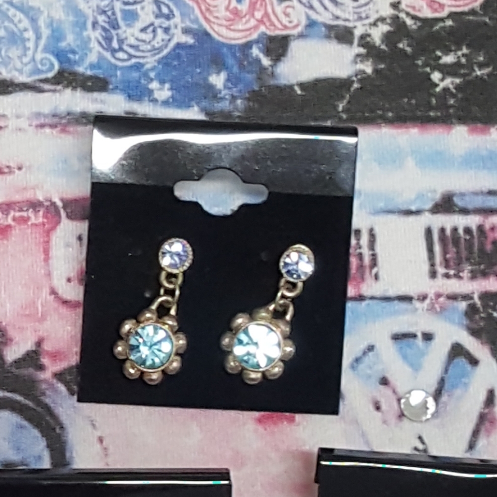 Bundle Earrings 5 Pair - image 7